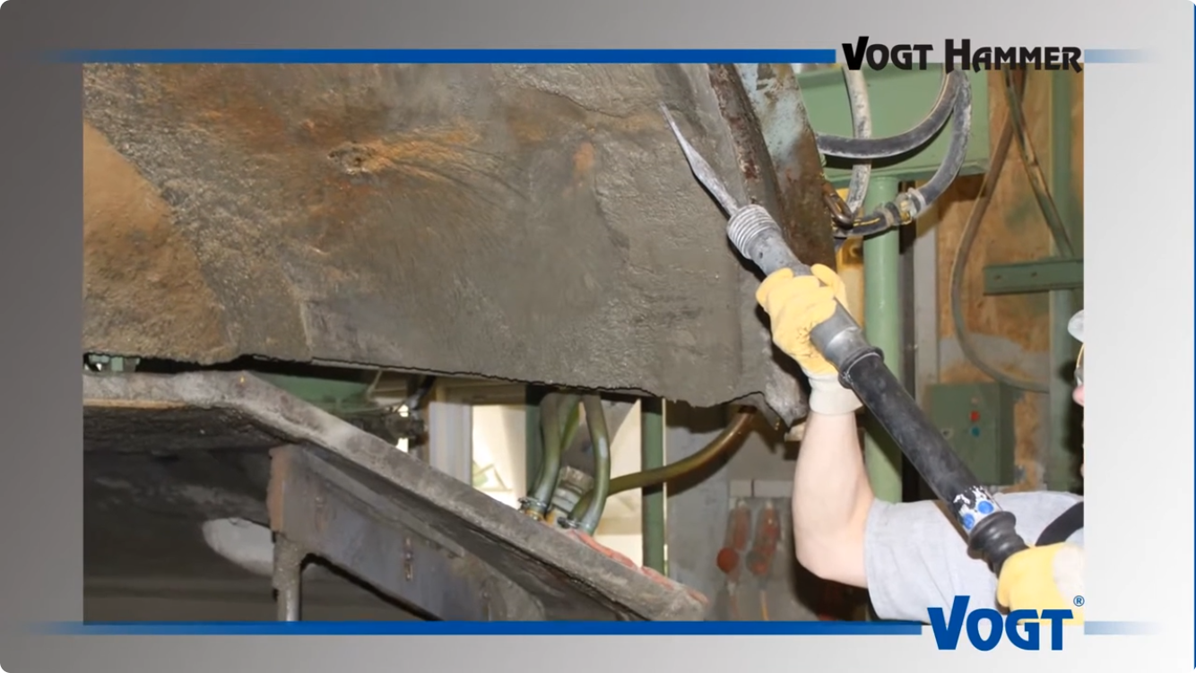Decaparea ruginii pe nave, slepuri si containere cu scule pneumatice VOGT